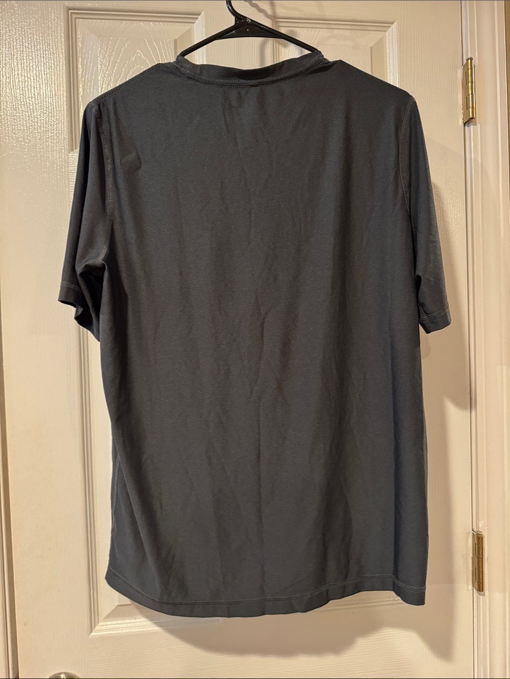 Vuori Men's Short-Sleeve Uluwatu 2.0 Water Tee Medium - Picture 4 of 7